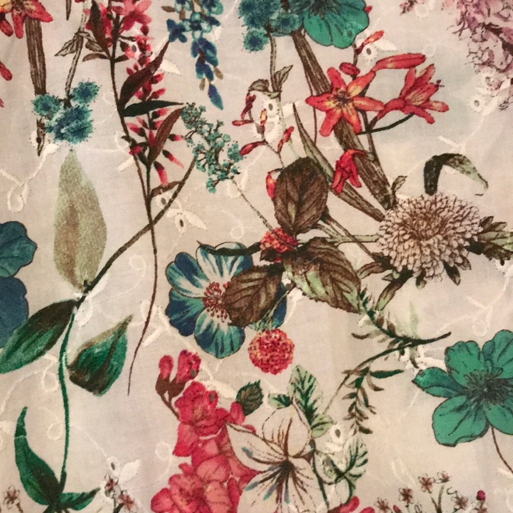 Floral Top - Picture 3 of 4